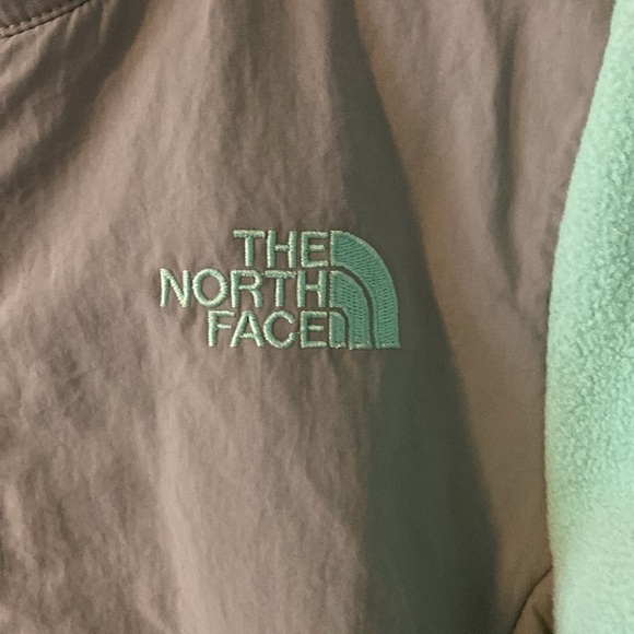 The North Face Size Medium 10/12 Girl's Mint Green Jacket - Picture 2 of 11